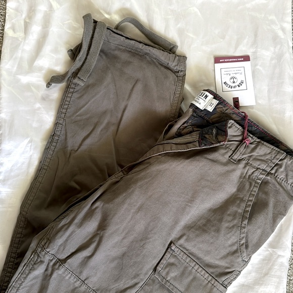 NWT Iron and Resin Alex Cargo Pant - Picture 1 of 4